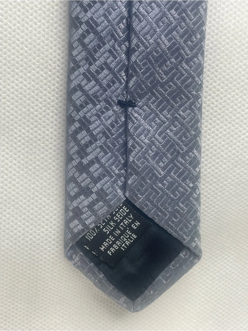 Giorgio Armani Textured Repp Silk Tie Geometric Silver Gray Preppy Style Necktie